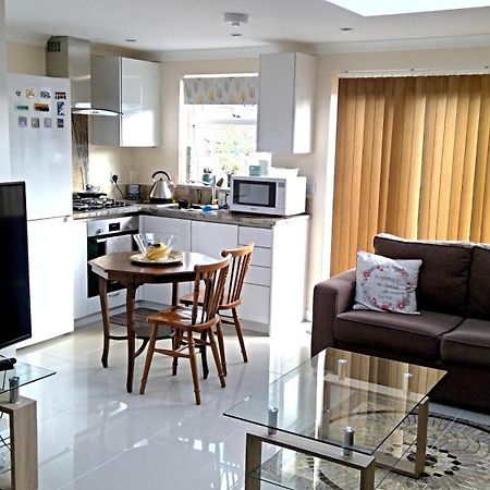 Luxury London Ensuite Double Room, Park Free, Tram-Train! Mitcham Luaran gambar