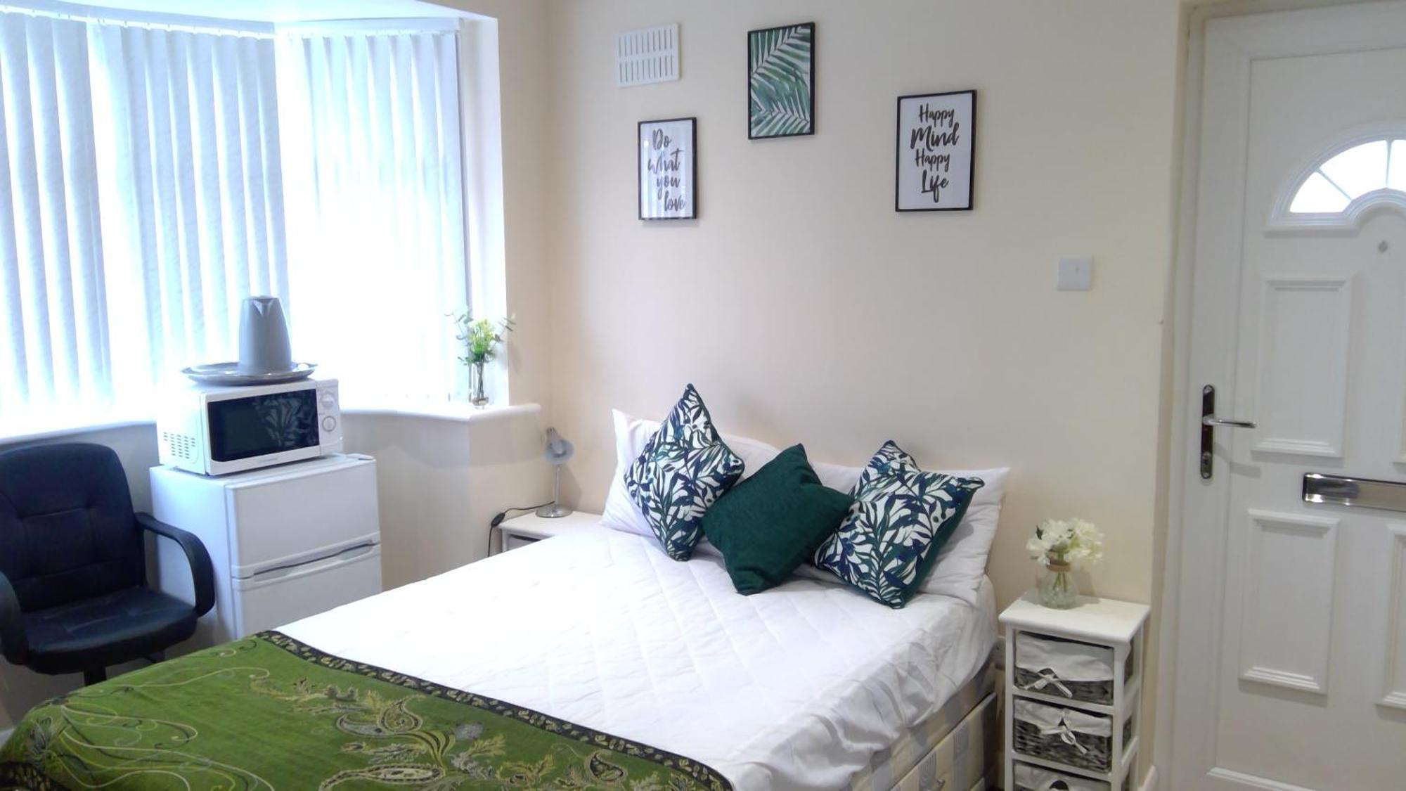 Luxury London Ensuite Double Room, Park Free, Tram-Train! Mitcham Luaran gambar