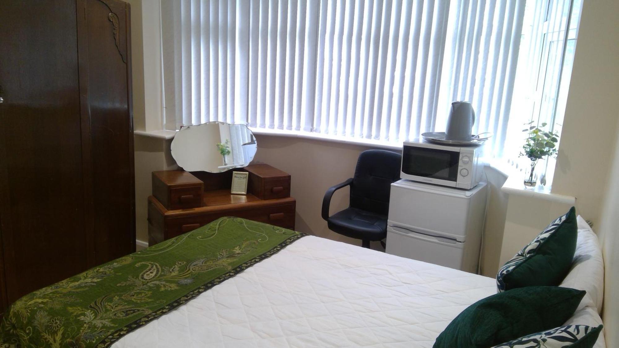 Luxury London Ensuite Double Room, Park Free, Tram-Train! Mitcham Luaran gambar